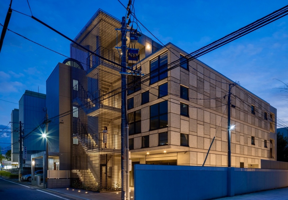 LATTICE in Fukuoka by SAKO Architects