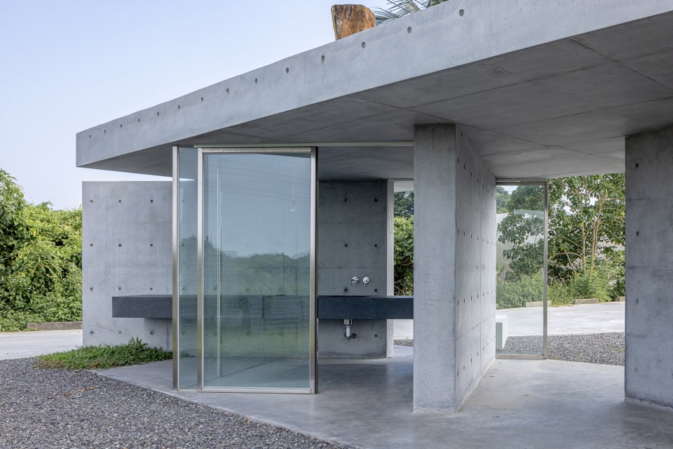 entry pavilion by mas