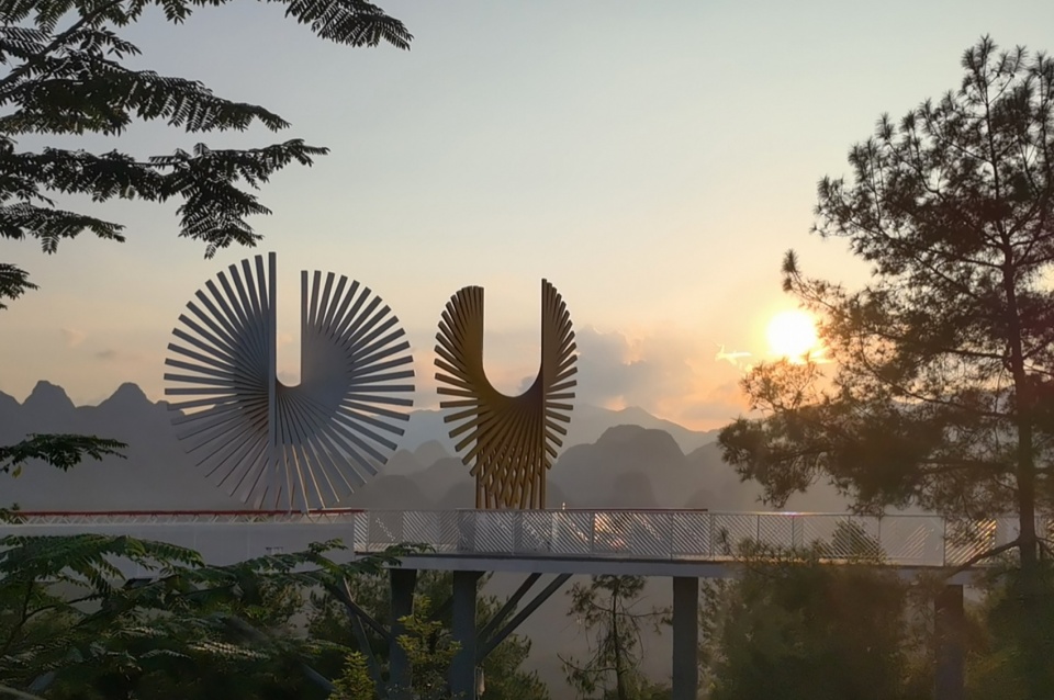 Love Amongst a Thousand Mountains China by Farmerson Architects