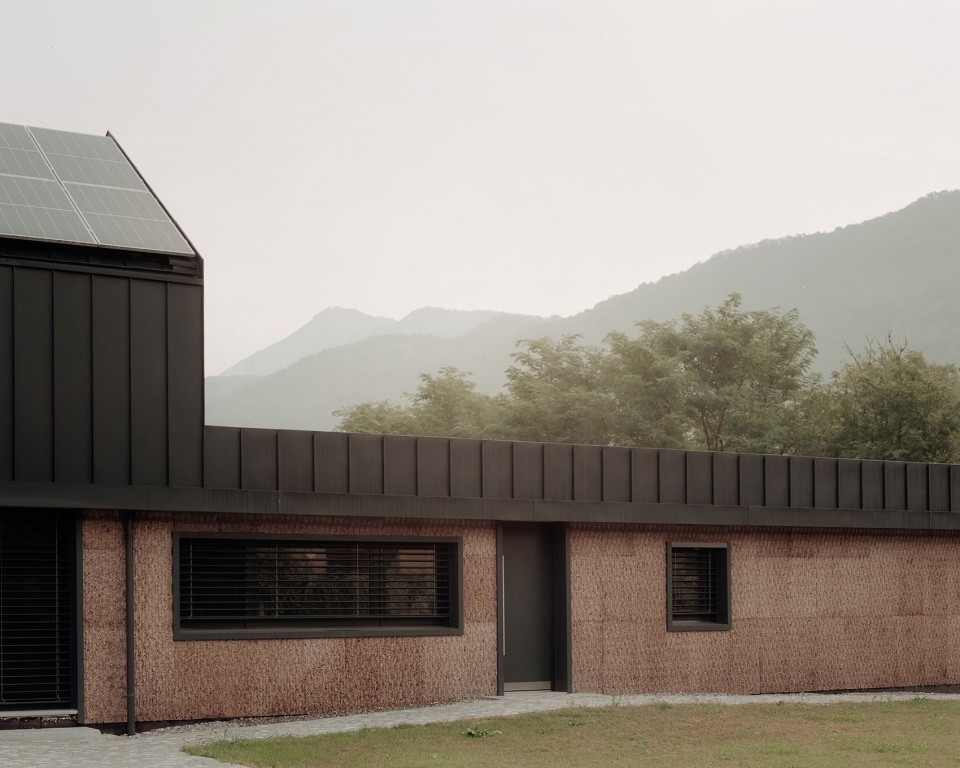 casa 9 border house by lca architetti