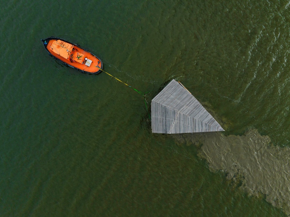 piilokoju floating birdwatching hideout by studio puisto architects
