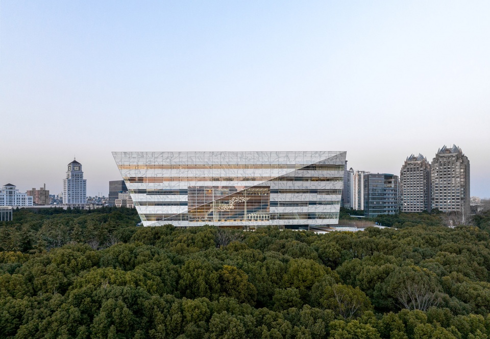 shanghai library east by schmidt hammer lassen architects