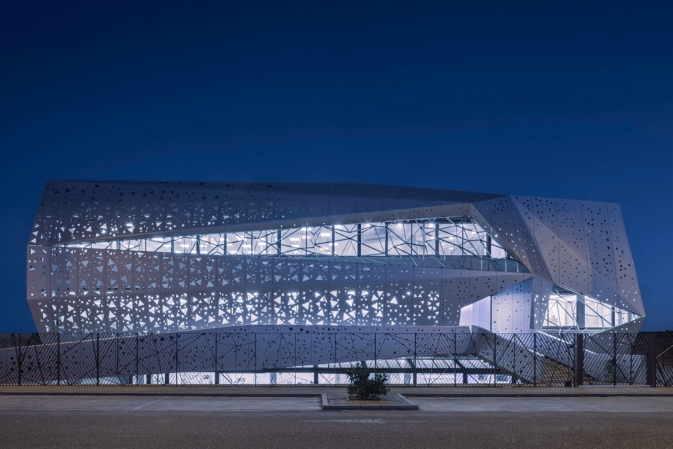 chemical microbiological laboratory by penelas architects