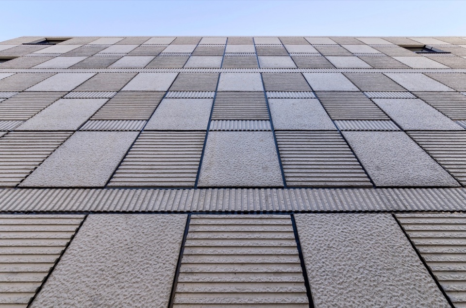LATTICE in Fukuoka by SAKO Architects
