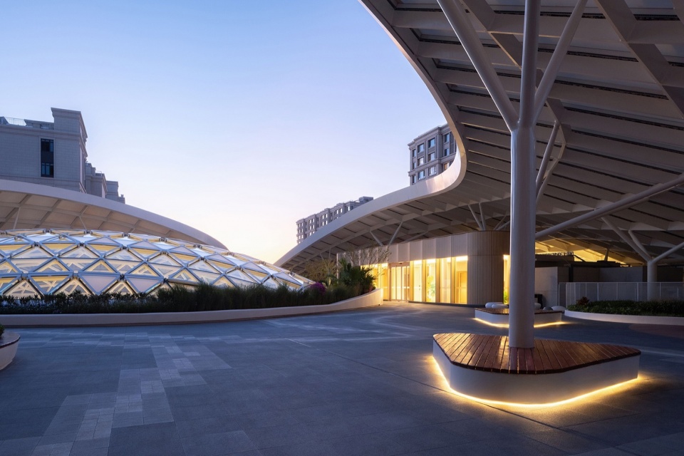 Landscape Design for Beijing Yan Garden Phase III Taikang Flagship Retirement Community by HOPE DESIGN