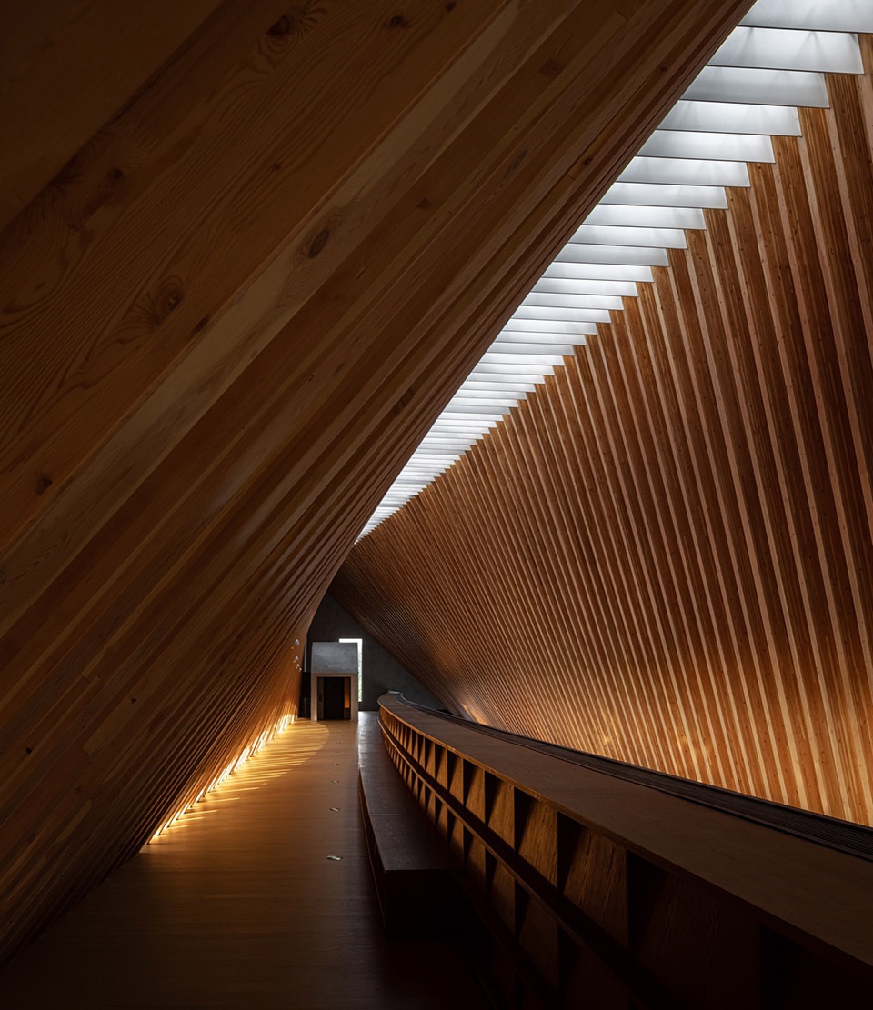 The Big Barn Town Center of Yu Niao Liu Su by Atelier Deshaus