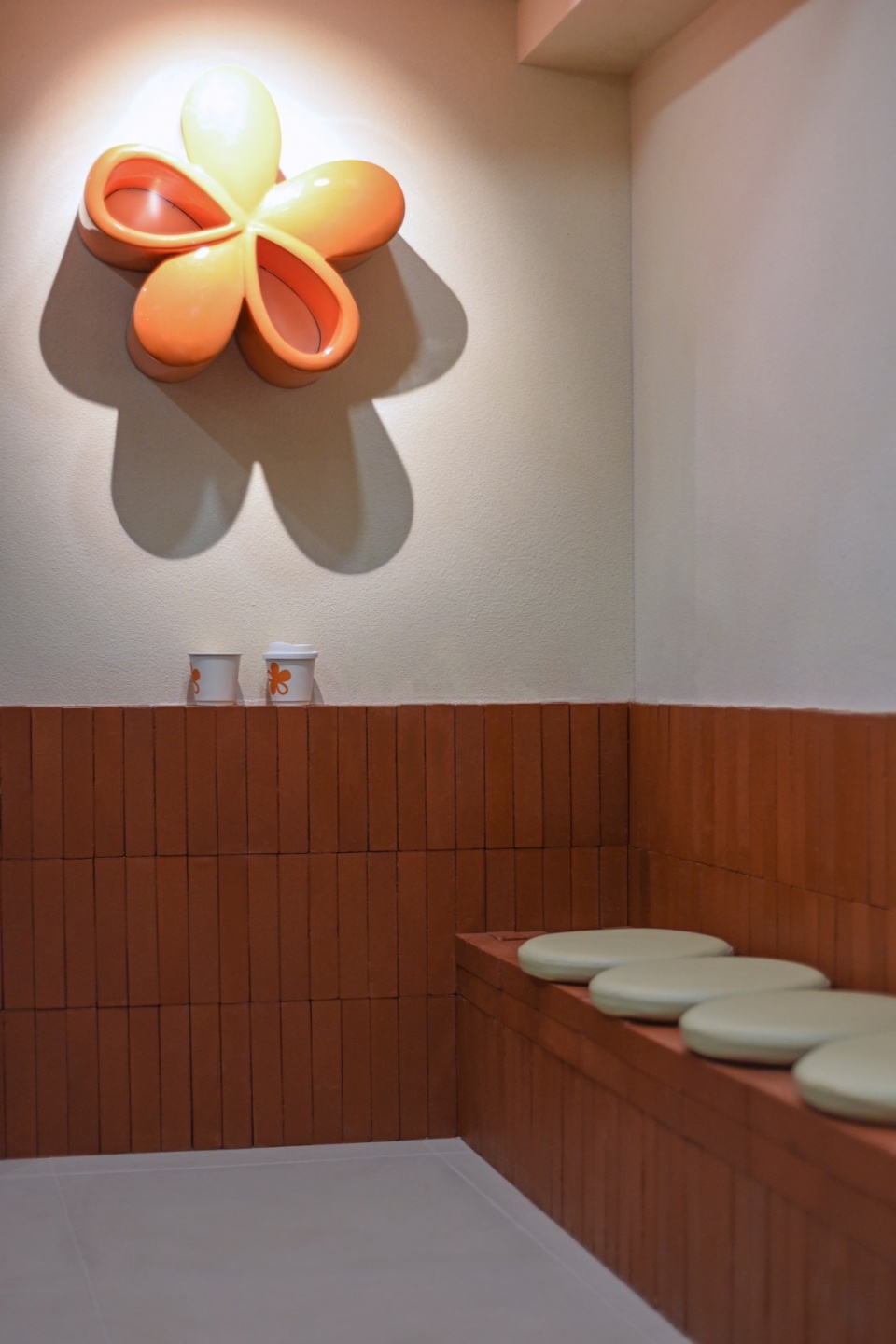 aloha cafe by atelier in