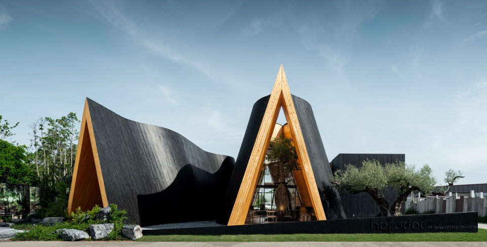 harudot by nana coffee roasters by idin architects
