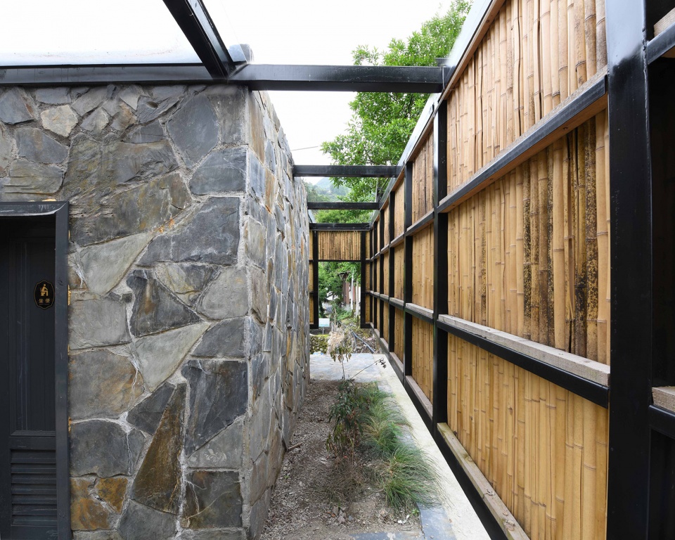 public toilet in dalinggen village by aerobic architecture songyang yuankun construction