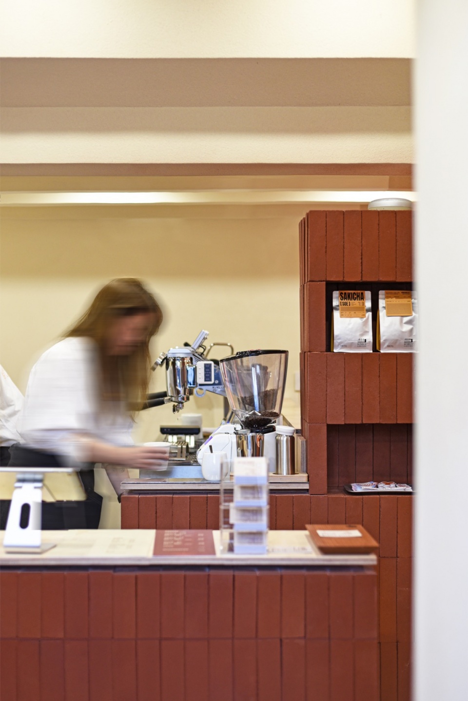 aloha cafe by atelier in