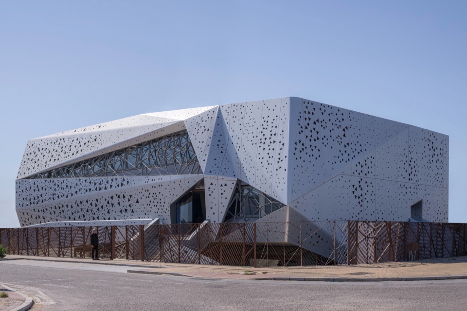 chemical microbiological laboratory by penelas architects