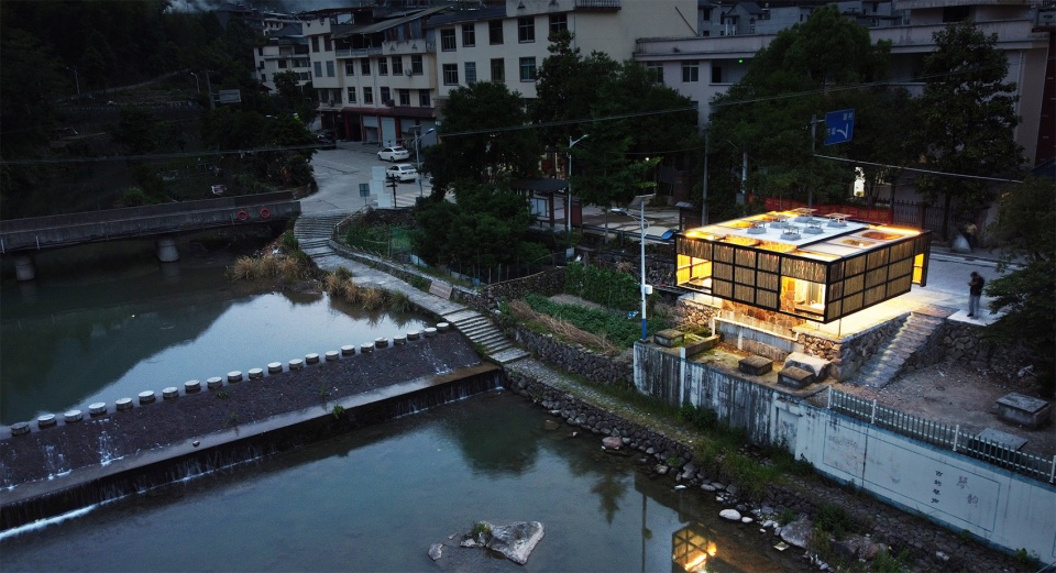public toilet in dalinggen village by aerobic architecture songyang yuankun construction