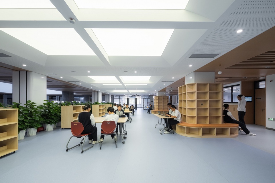changchun livon senior high school complex by bpd