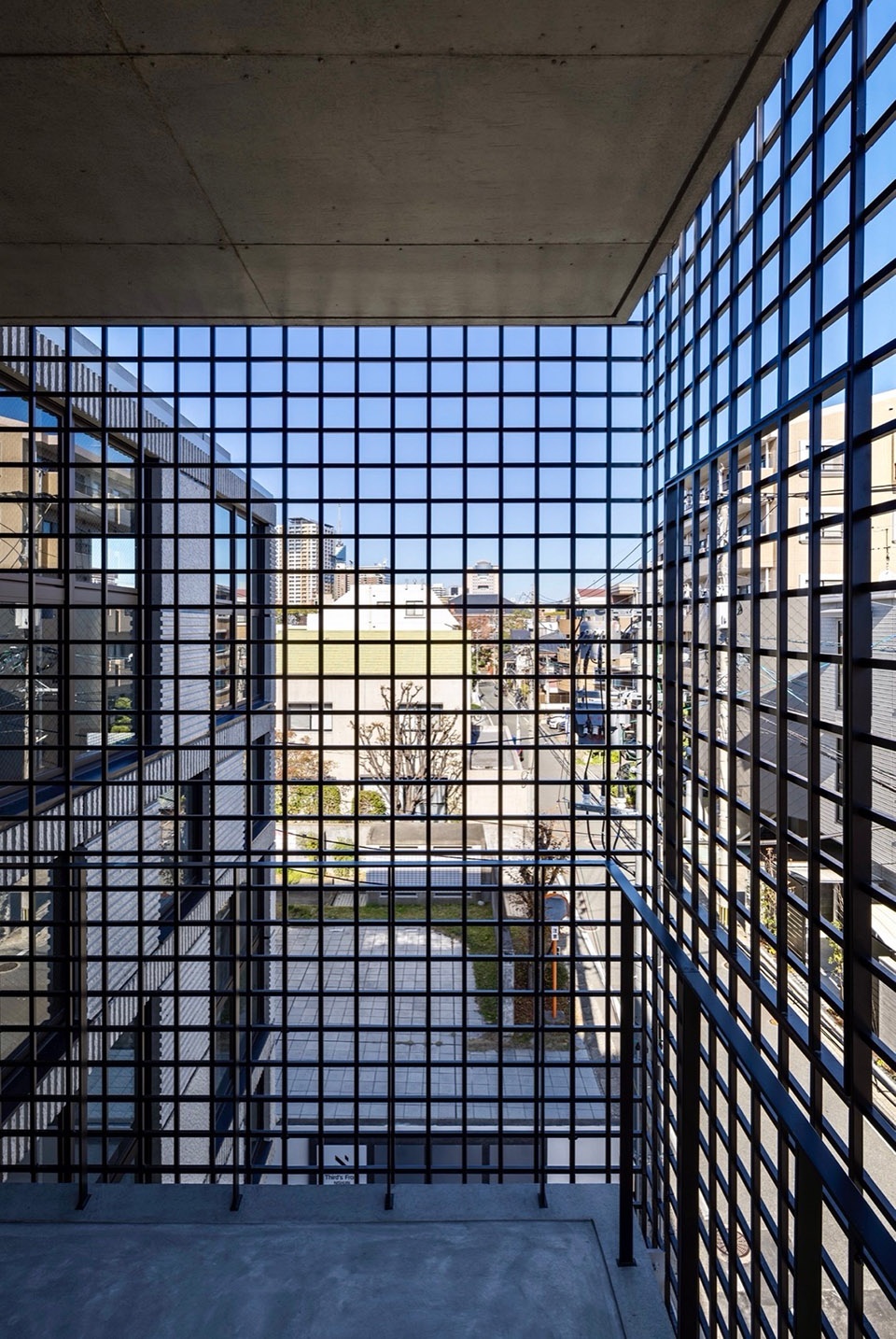 LATTICE in Fukuoka by SAKO Architects