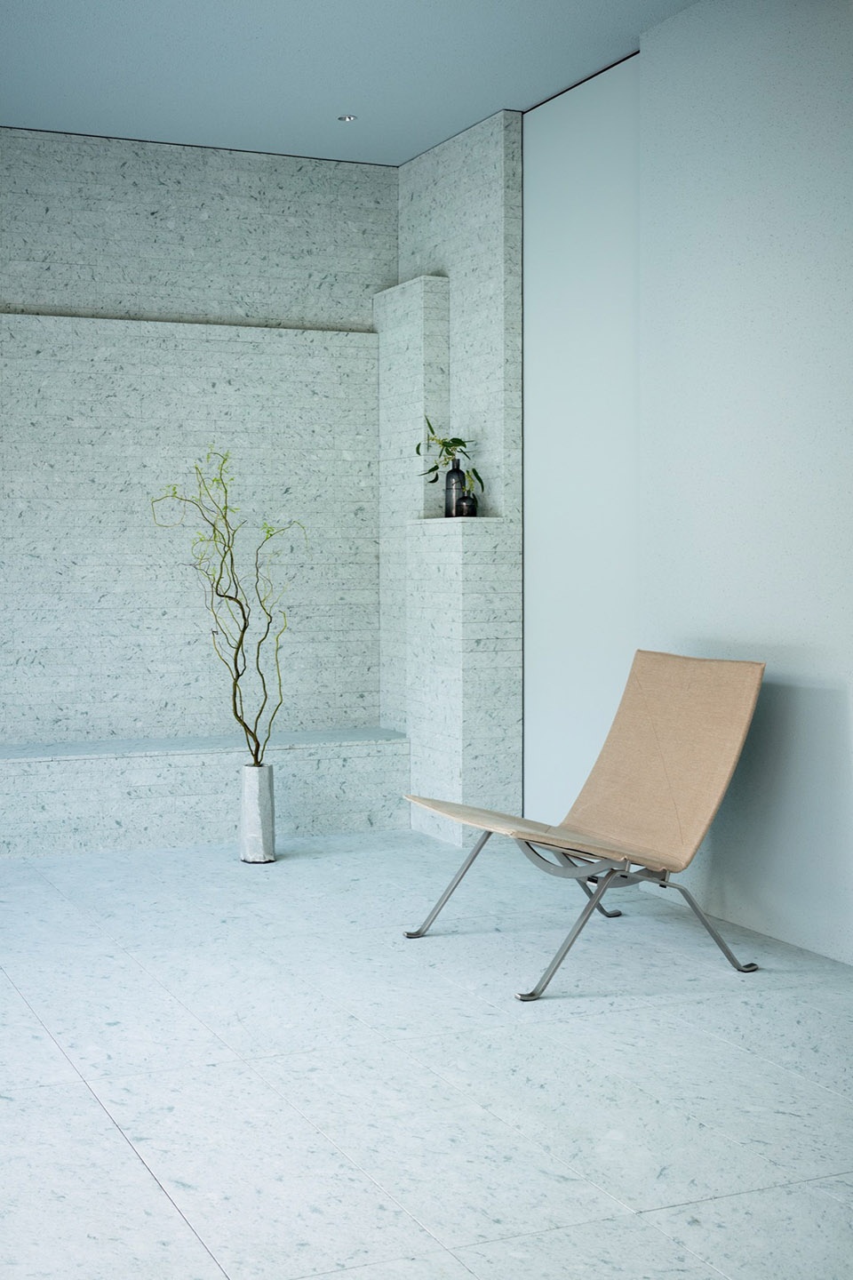 Seishin Chuo House by Yusuke Yoshino Architects