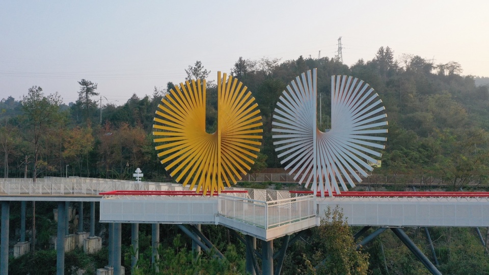 Love Amongst a Thousand Mountains China by Farmerson Architects