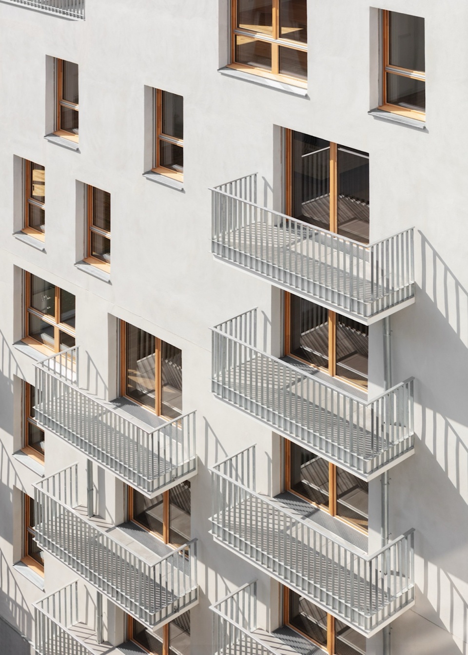 93 petit studio razavi architecture