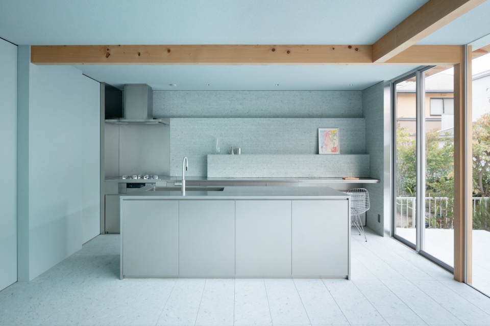 Seishin Chuo House by Yusuke Yoshino Architects