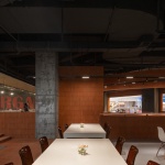 成都天府大悦城达根斯马术俱乐部 / 四周建筑