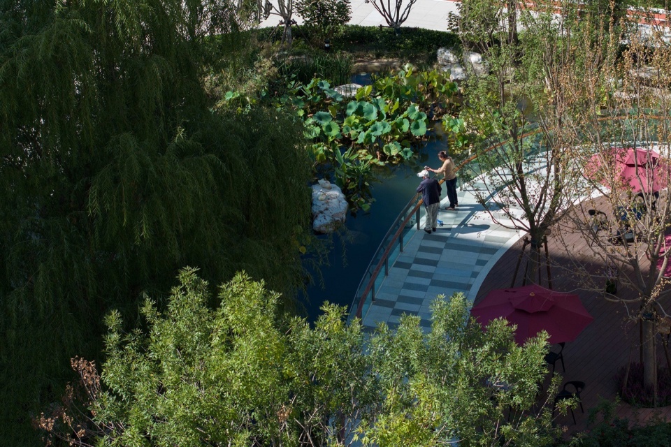 Landscape Design for Beijing Yan Garden Phase III Taikang Flagship Retirement Community by HOPE DESIGN
