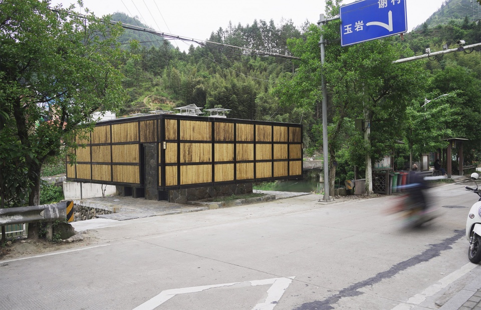 public toilet in dalinggen village by aerobic architecture songyang yuankun construction