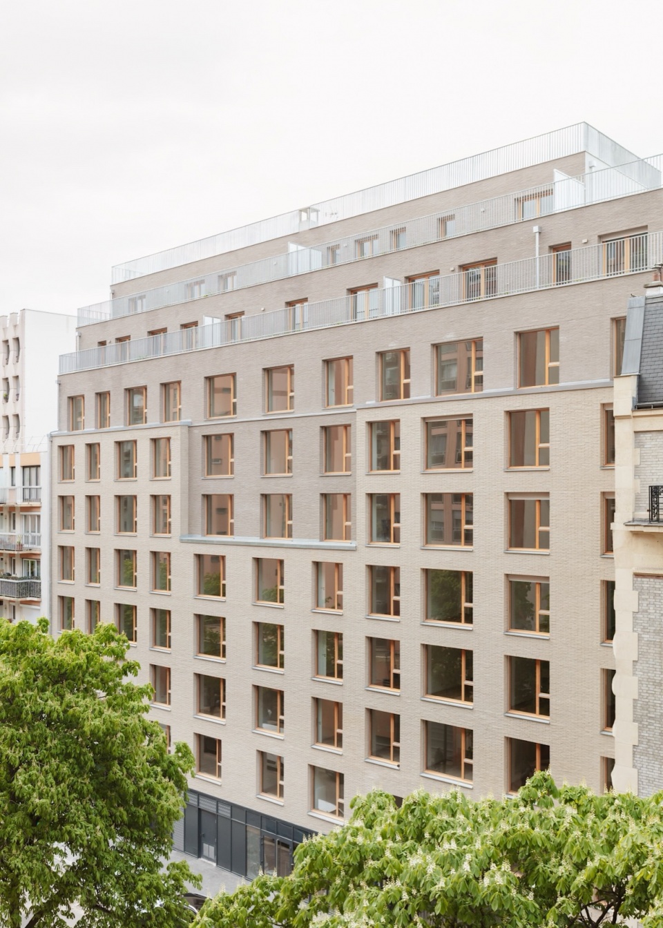 93 petit studio razavi architecture