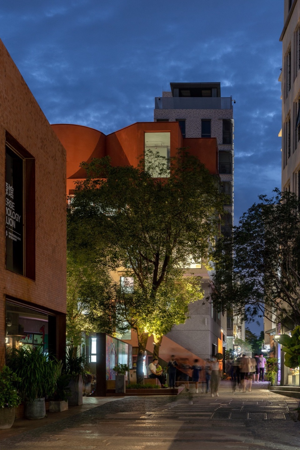 Nantou Hybrid Building China by URBANUS