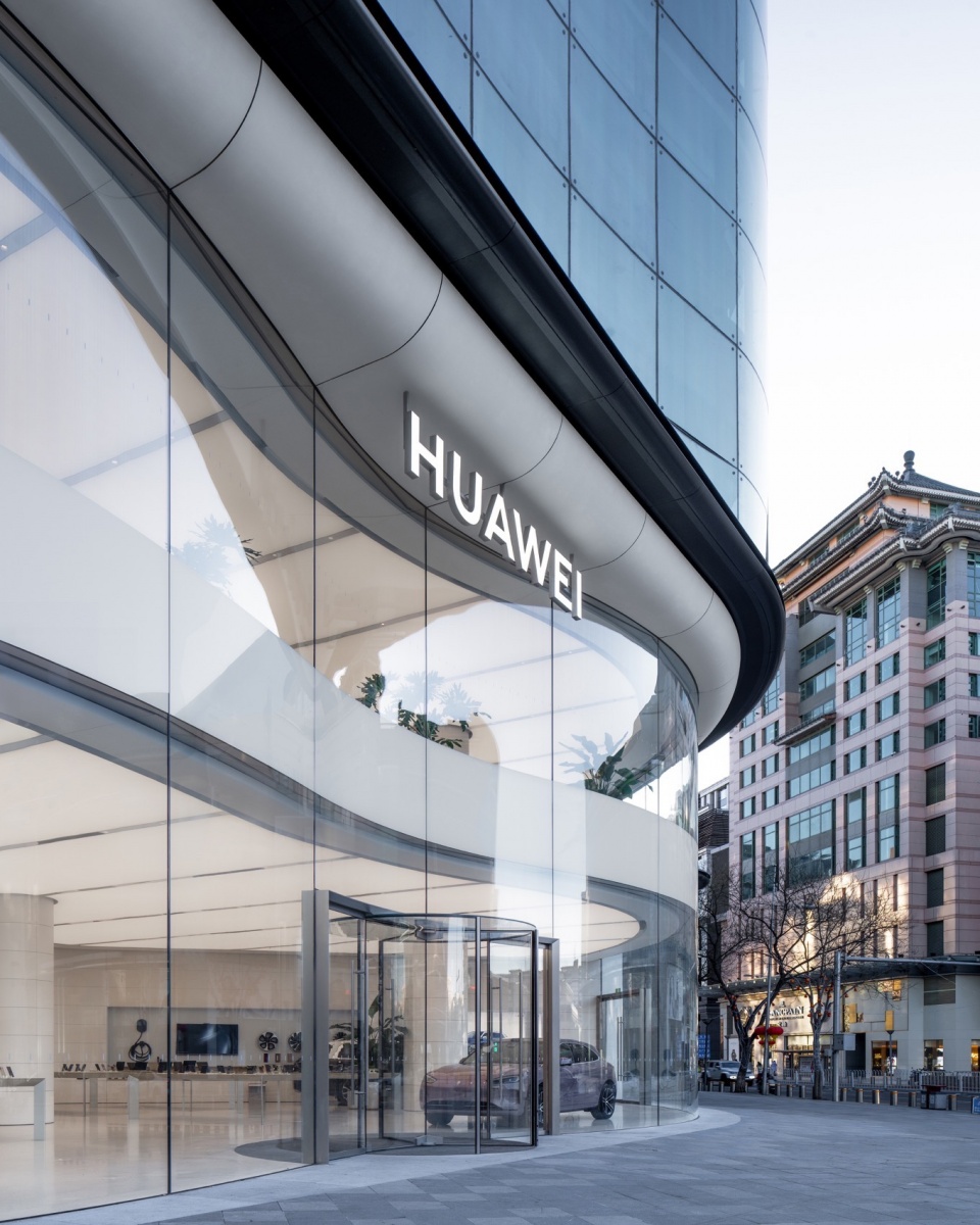 huawei flagship store beijing by superimpose architecture