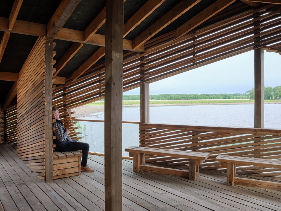 piilokoju floating birdwatching hideout by studio puisto architects