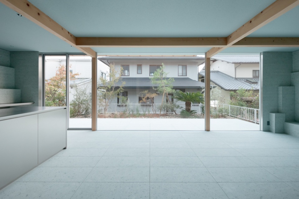 Seishin Chuo House by Yusuke Yoshino Architects