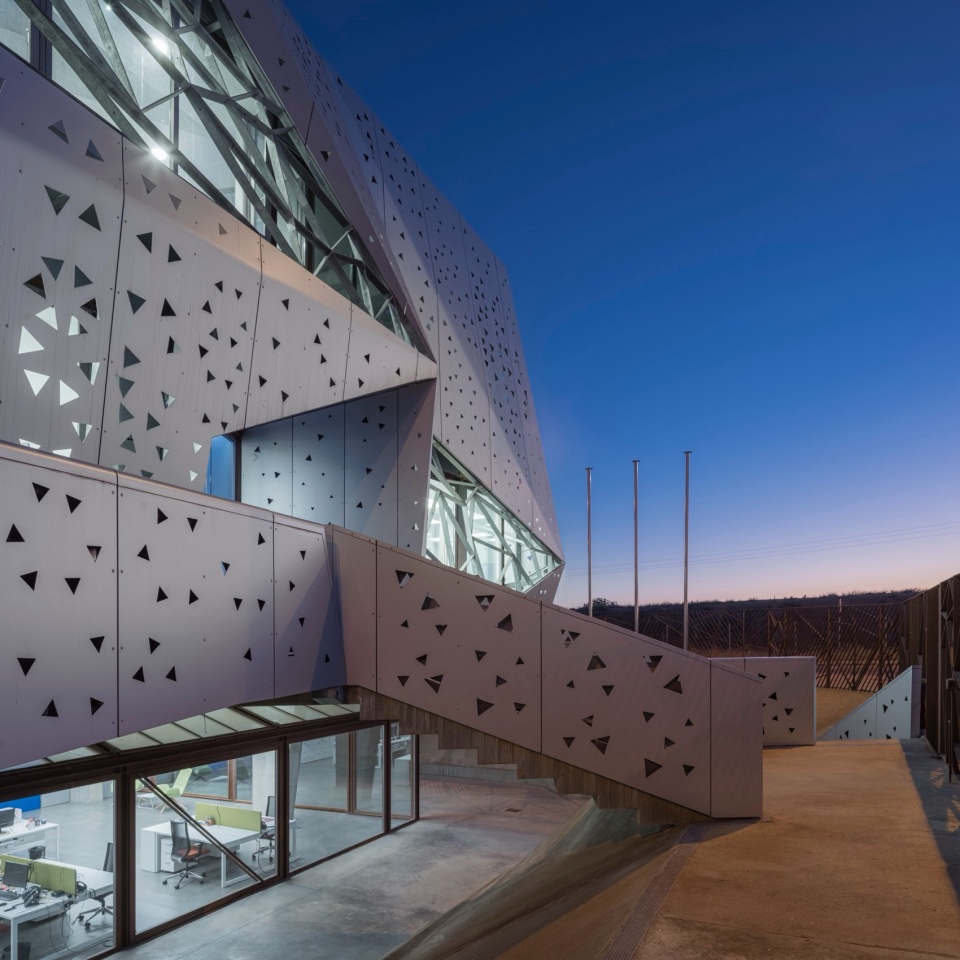 chemical microbiological laboratory by penelas architects