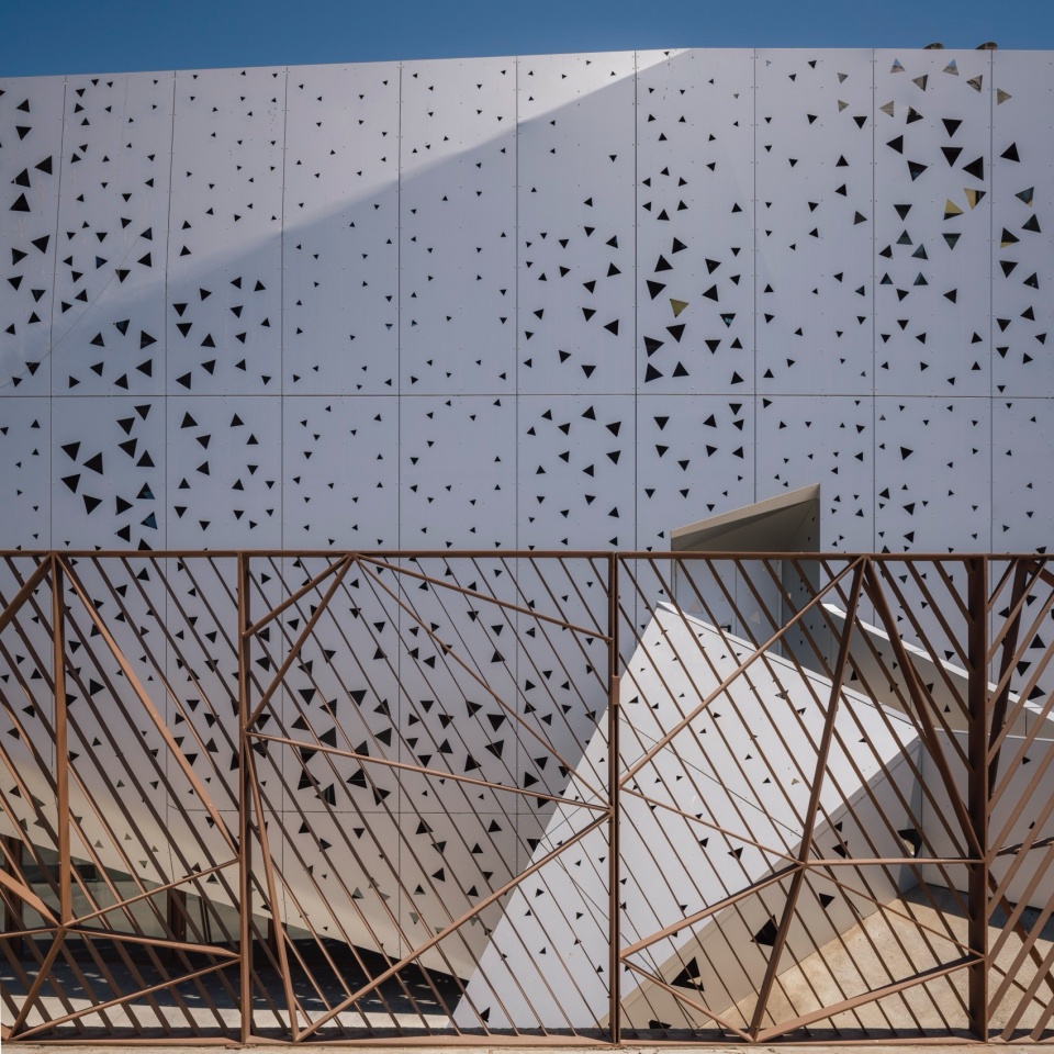 chemical microbiological laboratory by penelas architects