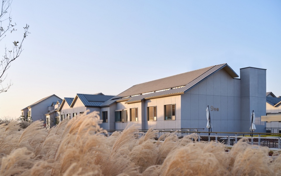 Taikang Home Su Yuan Phase 1 by Original Design Studio TJAD