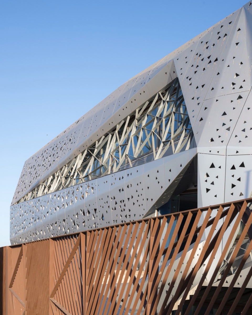 chemical microbiological laboratory by penelas architects
