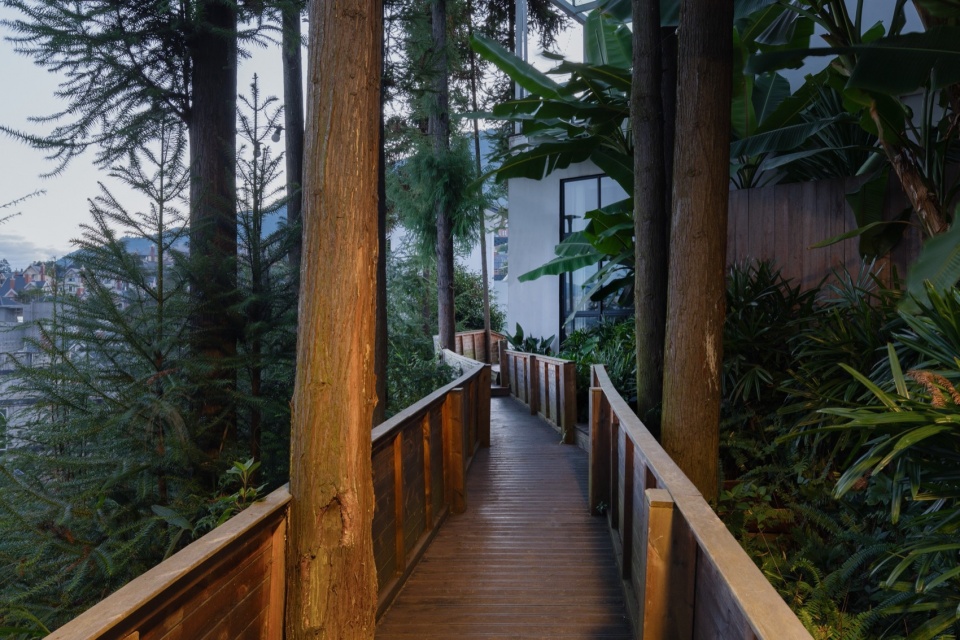 Tengchong Yunqishu Hot Spring Resort B B Area by Chongqing Yuandao Landscape Design