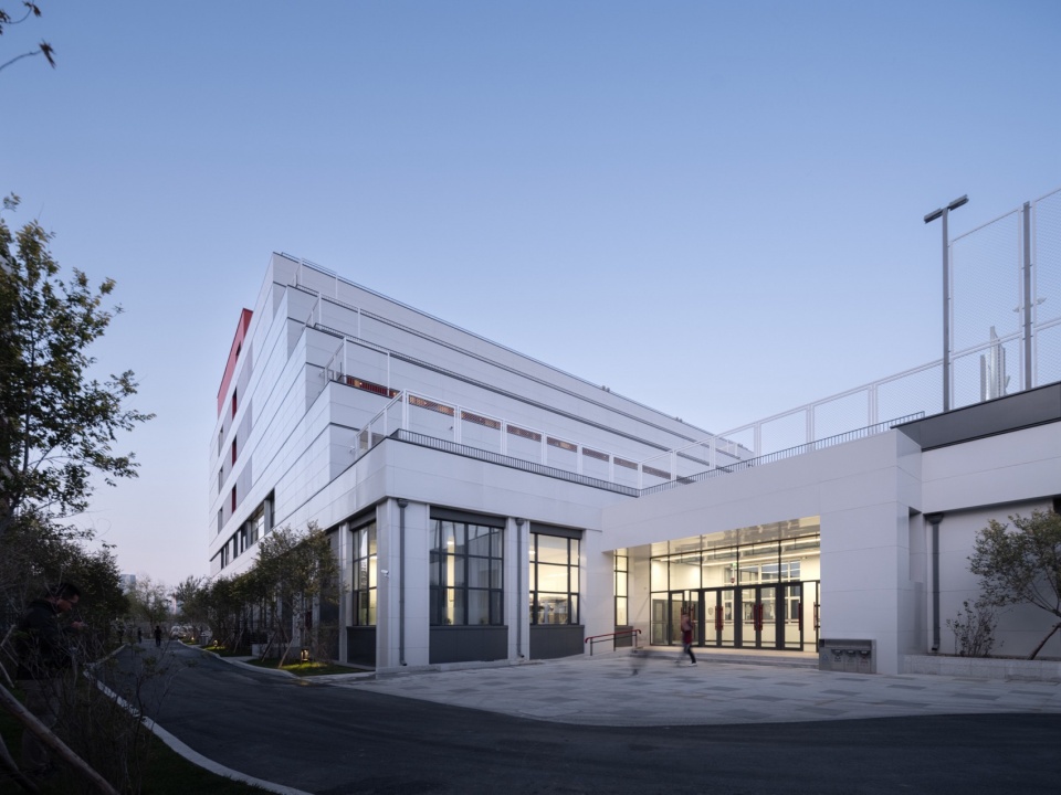 changchun livon senior high school complex by bpd