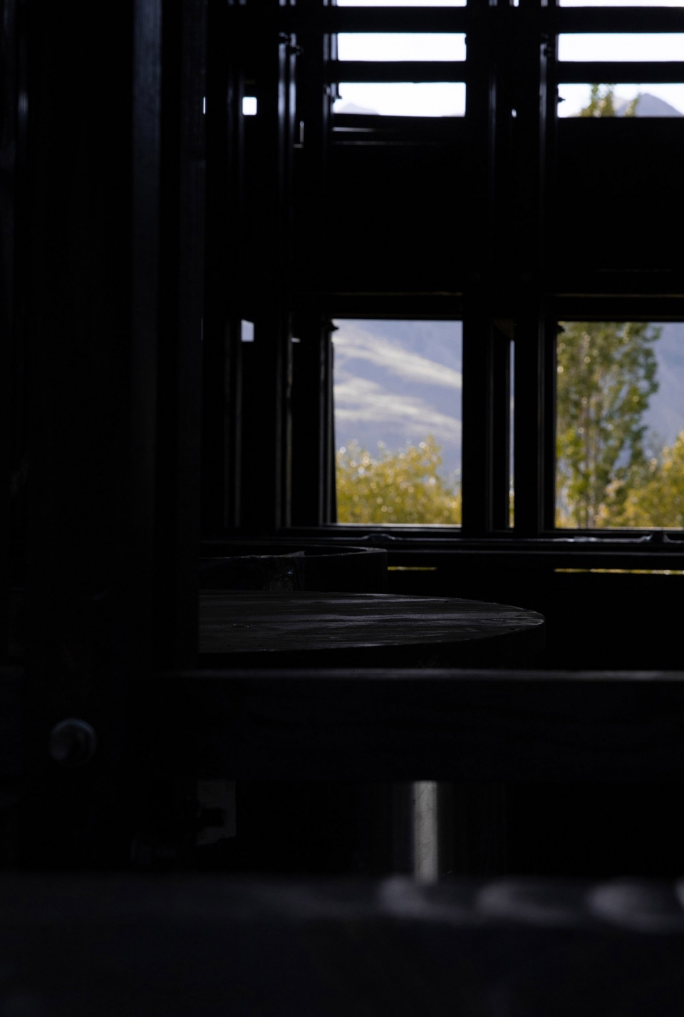shannan beehive observation cabin by omno