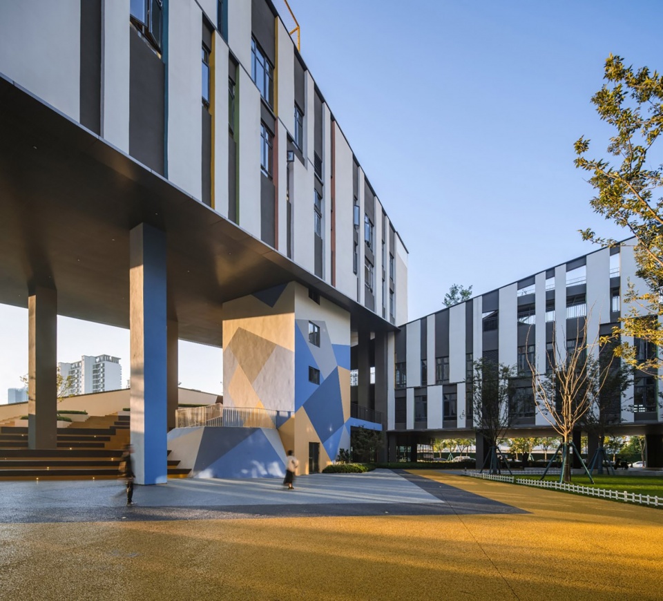oct vanke century waterfront community service center by shuishi