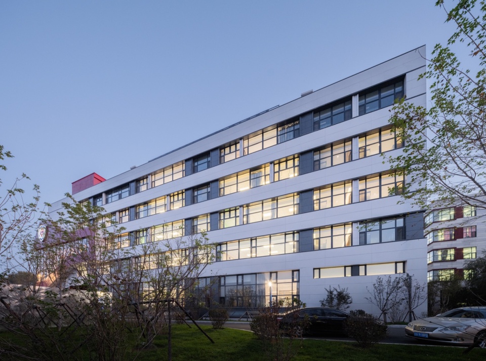 changchun livon senior high school complex by bpd
