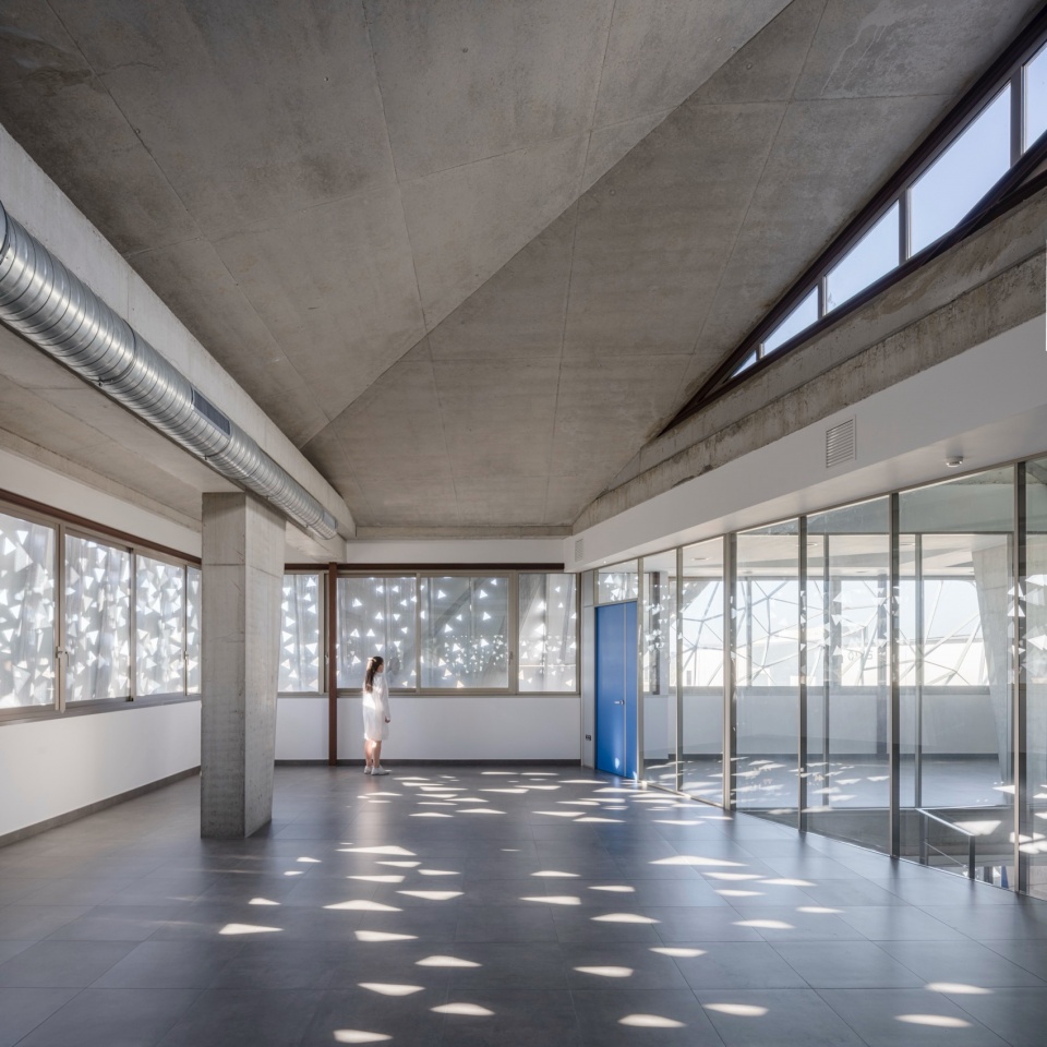 chemical microbiological laboratory by penelas architects