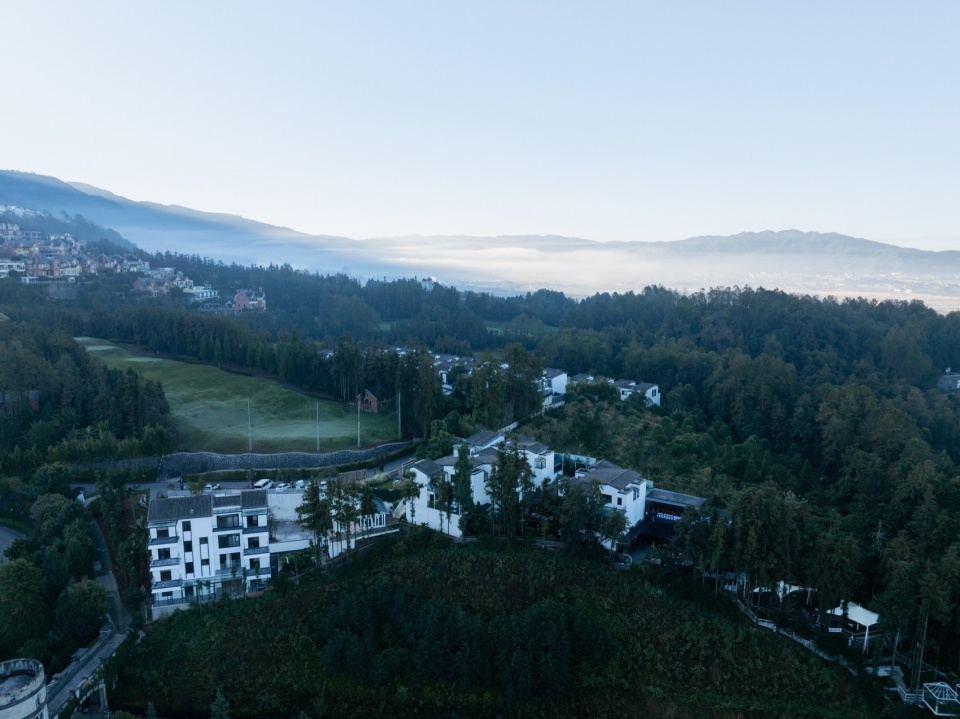 Tengchong Yunqishu Hot Spring Resort B B Area by Chongqing Yuandao Landscape Design