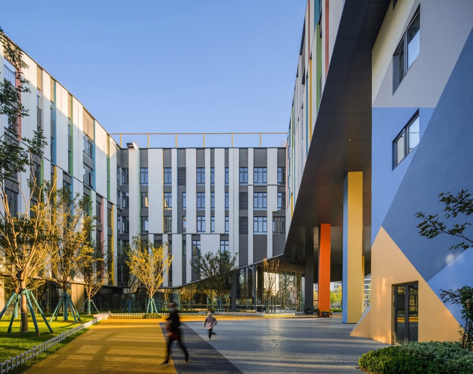 oct vanke century waterfront community service center by shuishi