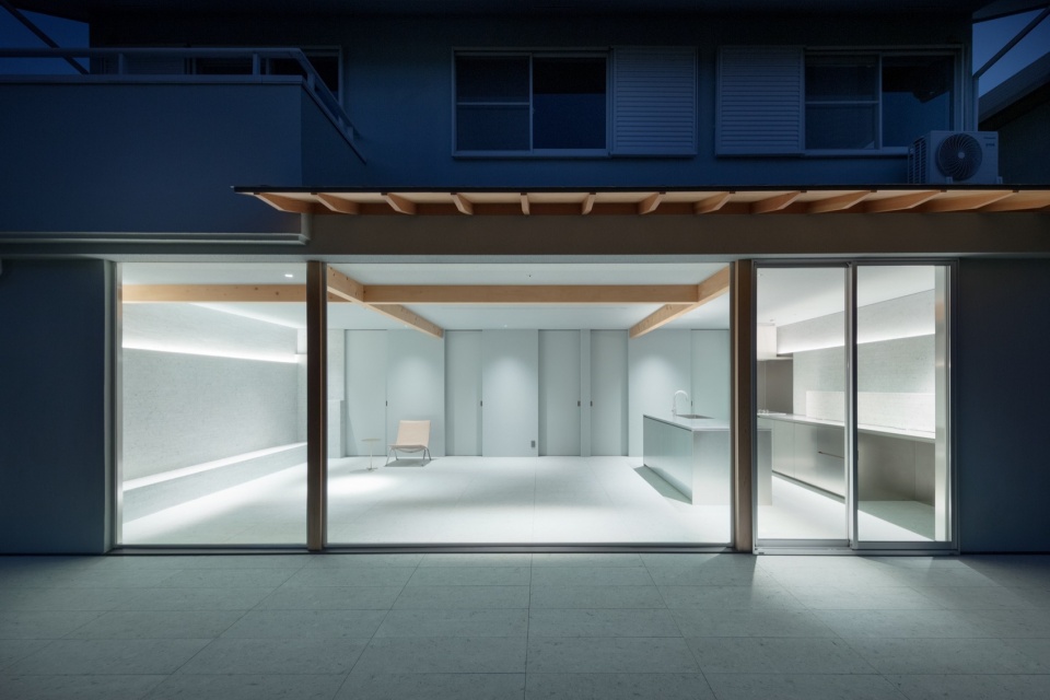 Seishin Chuo House by Yusuke Yoshino Architects