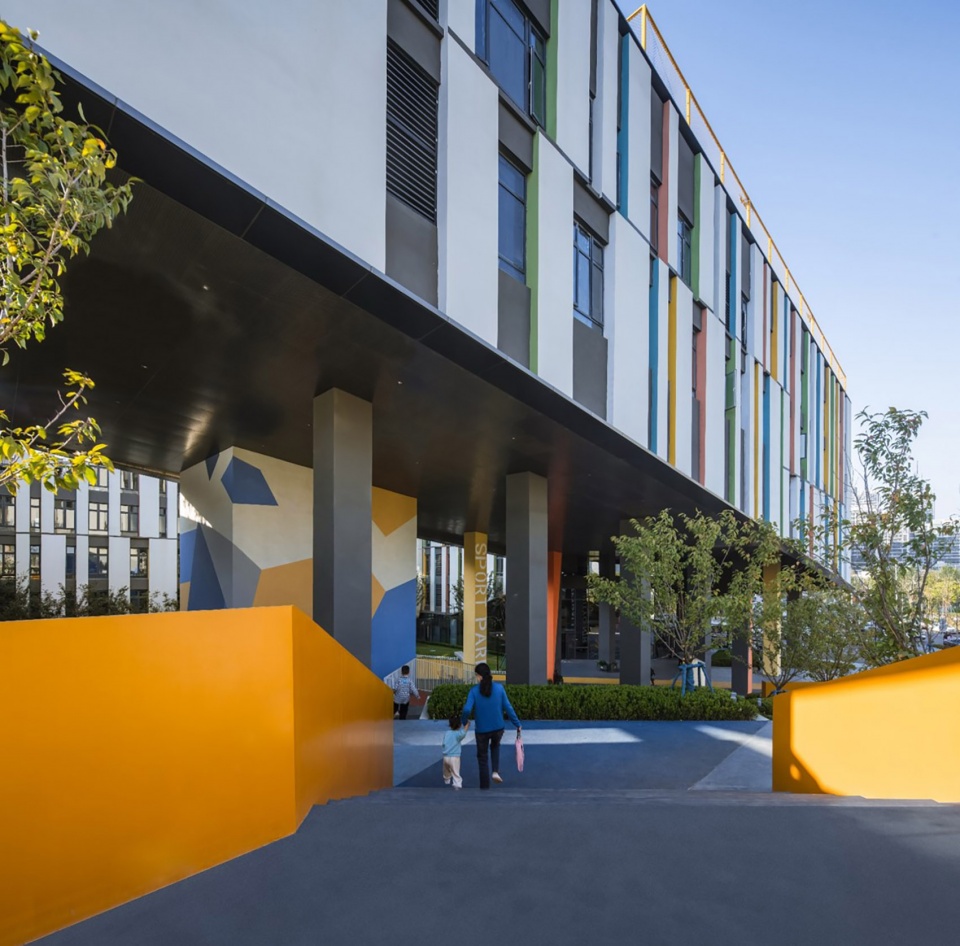oct vanke century waterfront community service center by shuishi