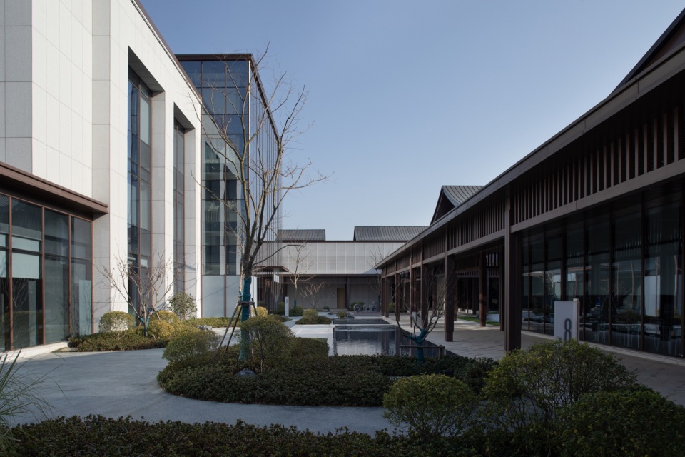 PROYA Intelligent Innovation Park by Slow Coral Design