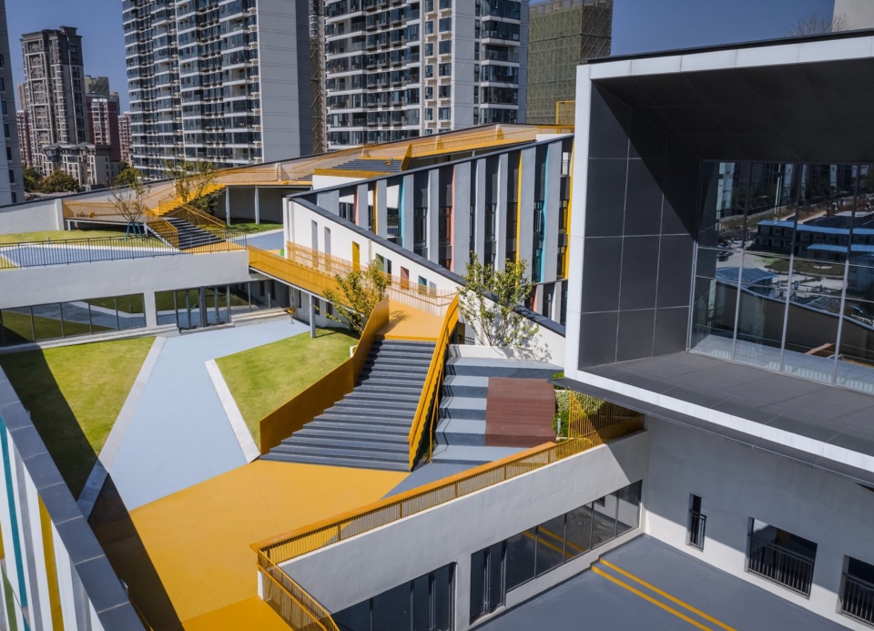 oct vanke century waterfront community service center by shuishi
