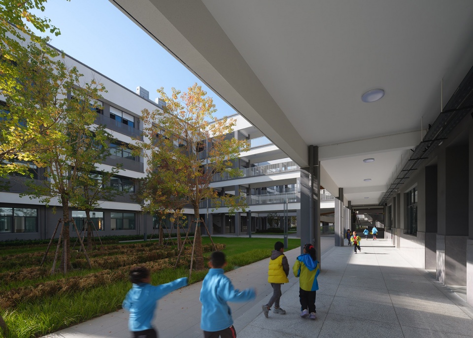 anqing jiankang road primary school by atelier shanghai dachuan archi