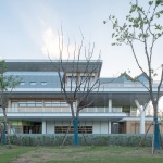 浦东新区青少年活动中心和群众艺术馆 / 山水秀建筑事务所
