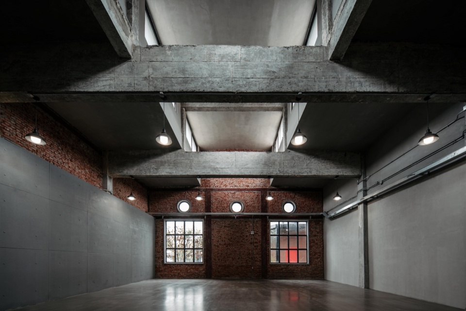 改造后的复摇车间1renovated shaking workshop1@徐英达