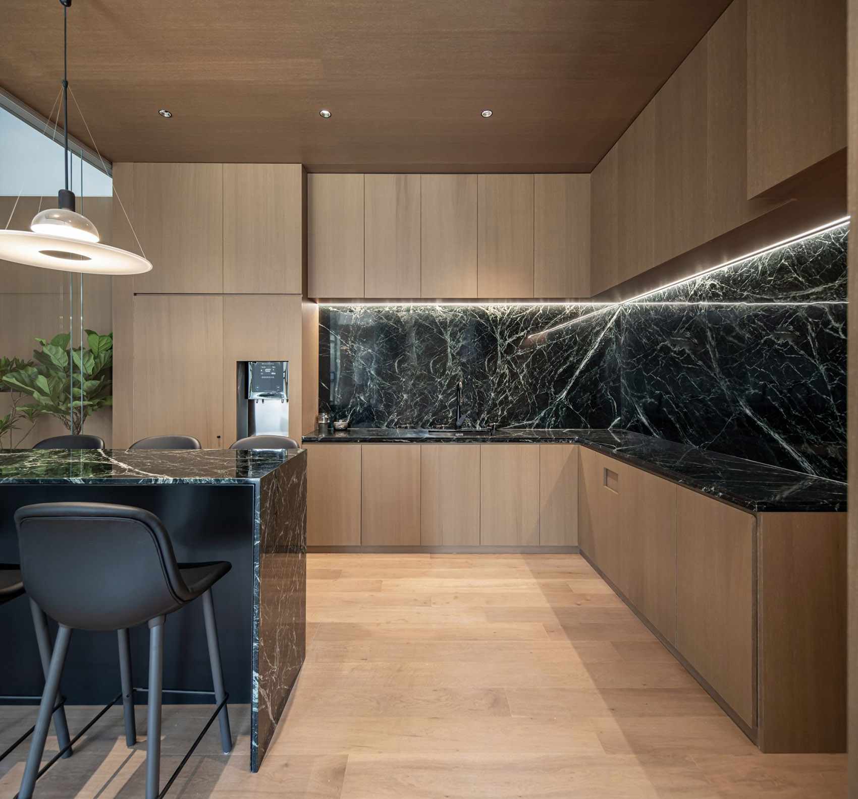 Jiaming Office Business Center, Beijing by MARS Studio - 谷德设计网